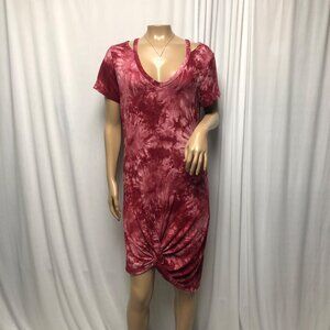 Elegant Red Tie-Dye Dress